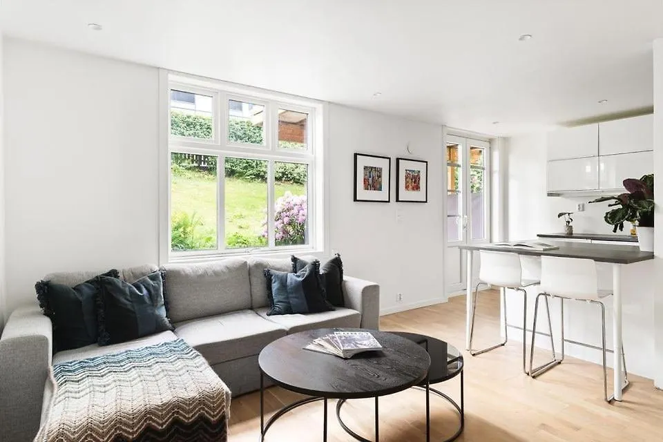 Urban Retreat, Traditional Wooden House In Bergen 0*,
