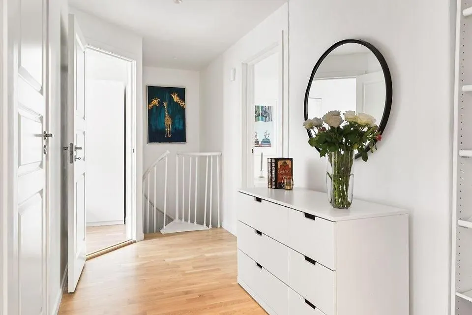 Urban Retreat, Traditional Wooden House In Bergen Apartamento
