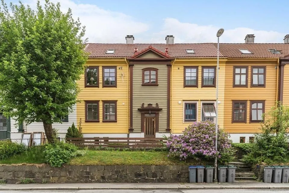 Urban Retreat, Traditional Wooden House In Bergen