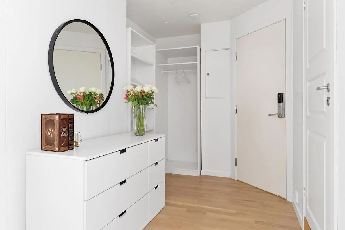 Urban Retreat, Traditional Wooden House In Bergen 0*,